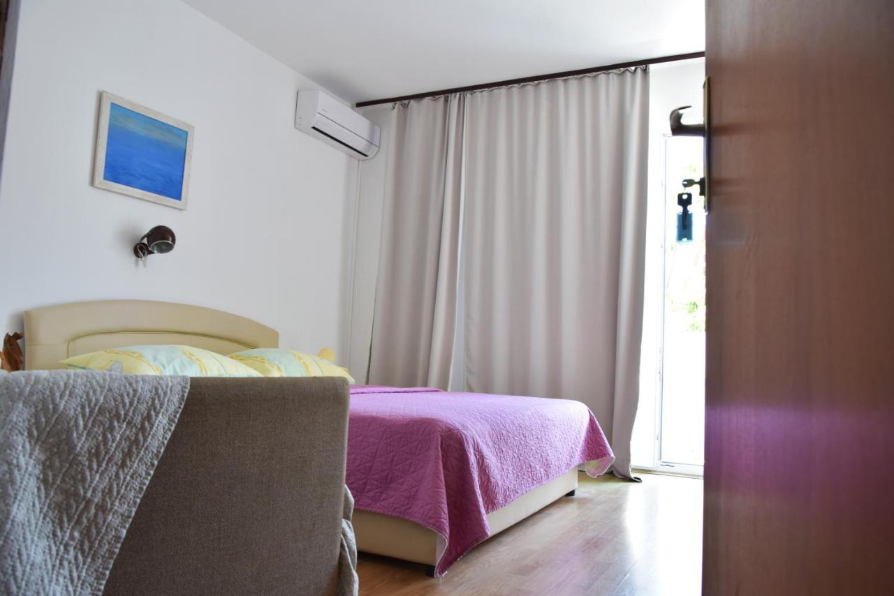 Guest House Tina ราบ ภายนอก รูปภาพ