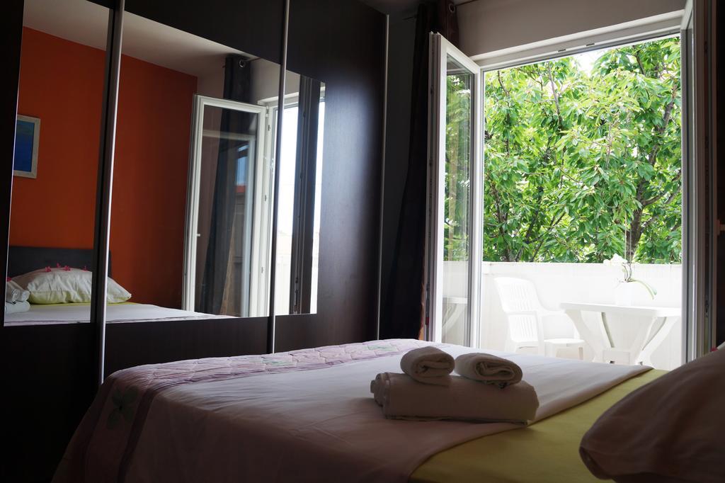 Guest House Tina ราบ ภายนอก รูปภาพ